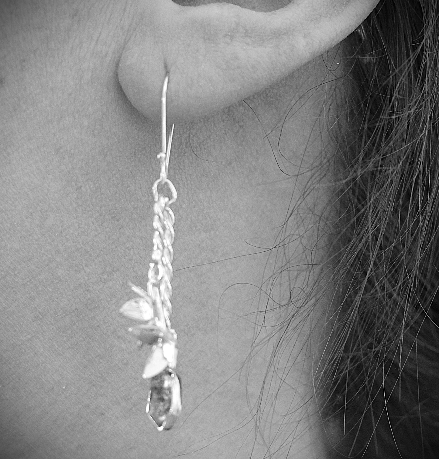 Alpenblumen Ohrringe mit natürlichem Petroleumquarz