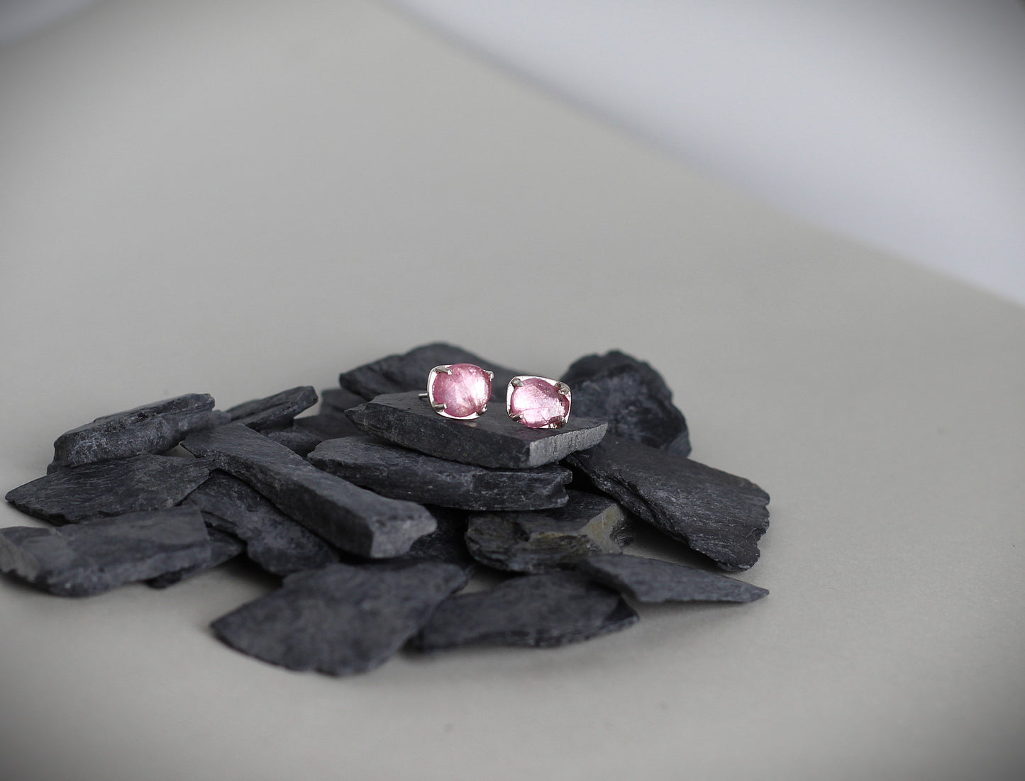 Ohrstecker 925 Silber rosa Turmalinscheiben - handgefertigt von Alpenjuwel